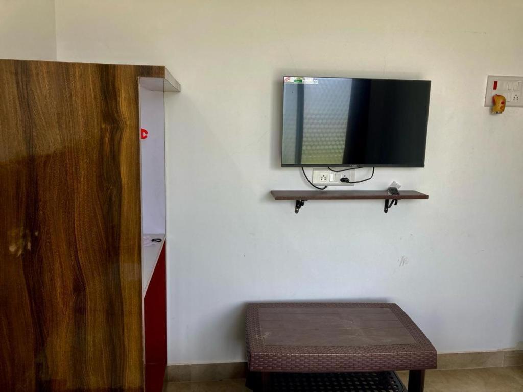 Hotel Seanest Alībāg Esterno foto