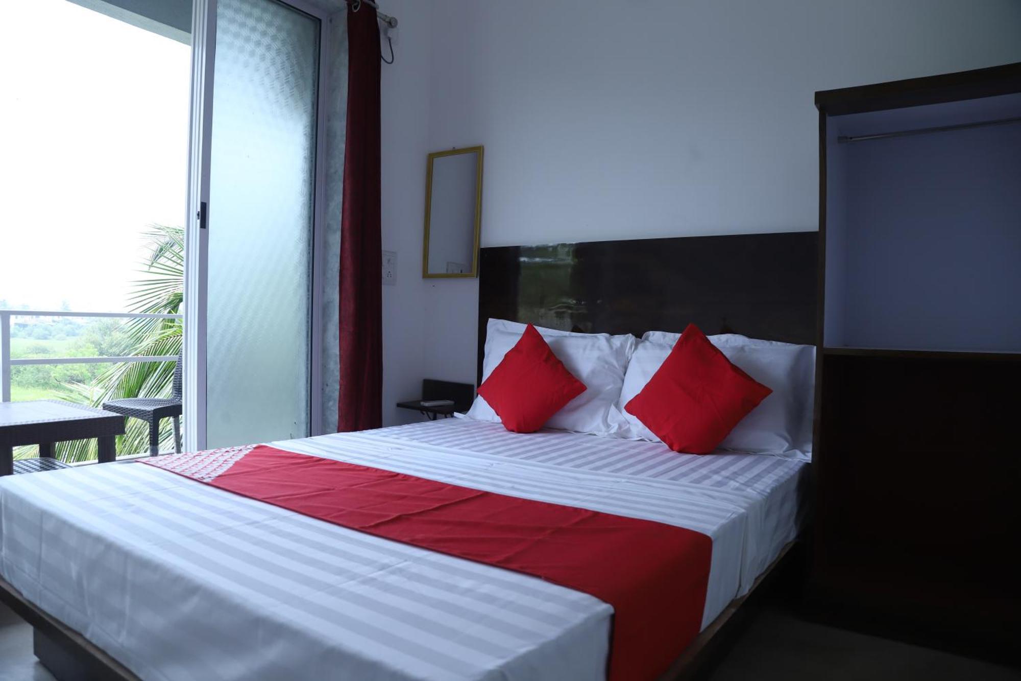 Hotel Seanest Alībāg Esterno foto