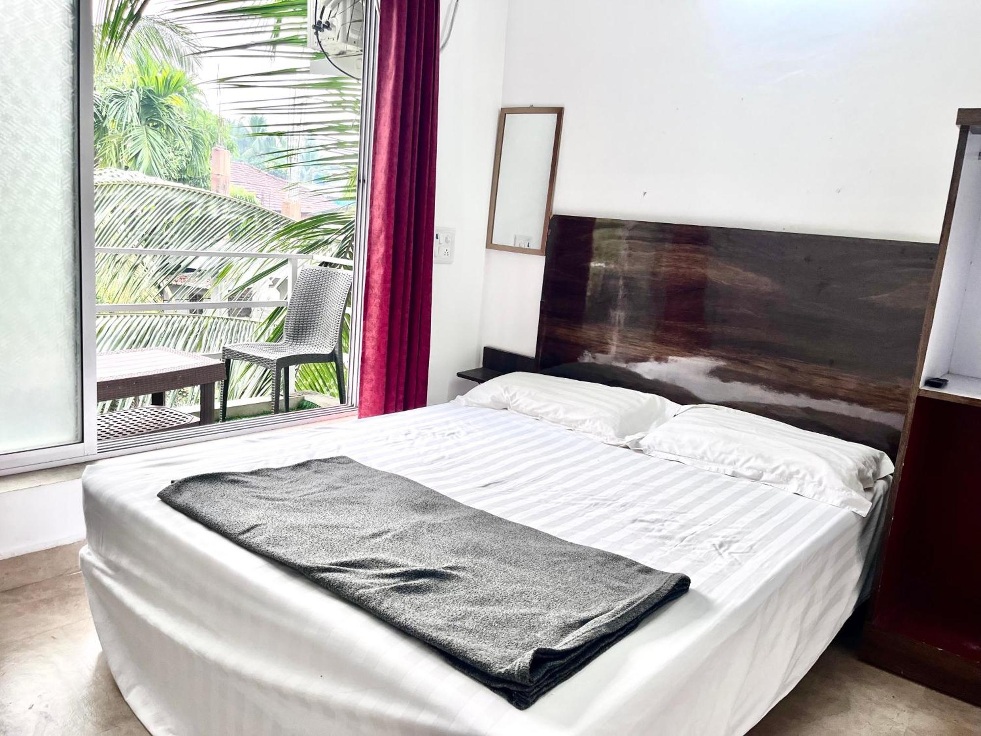 Hotel Seanest Alībāg Esterno foto